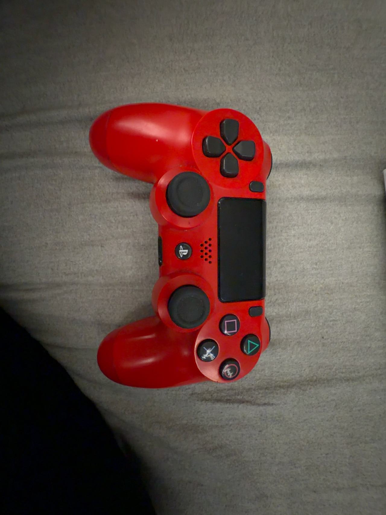 Sony DualShock 4 Wireless Controller for PlayStation 4 Magma Red