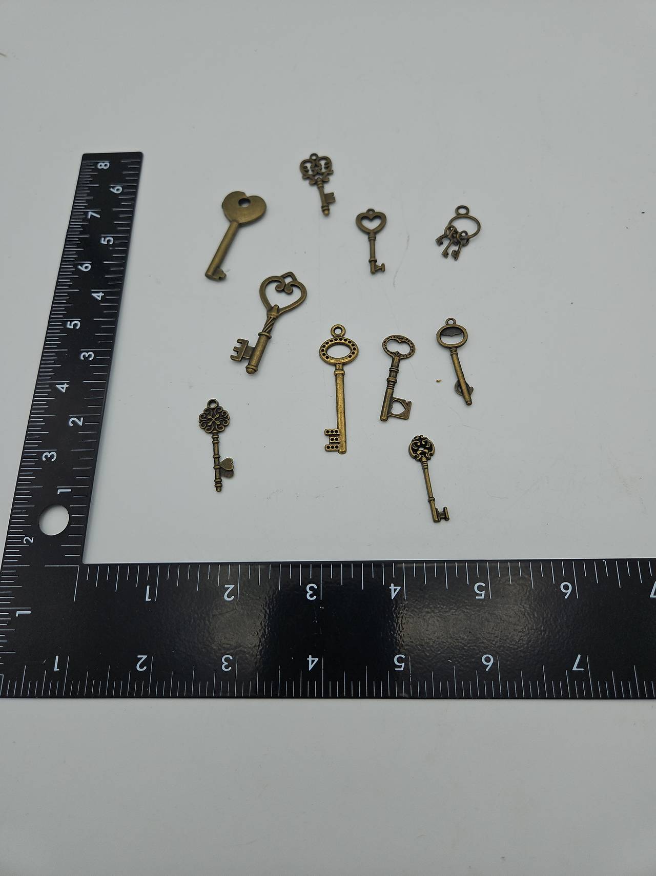 Vintage Style Skeleton Key Charms Set