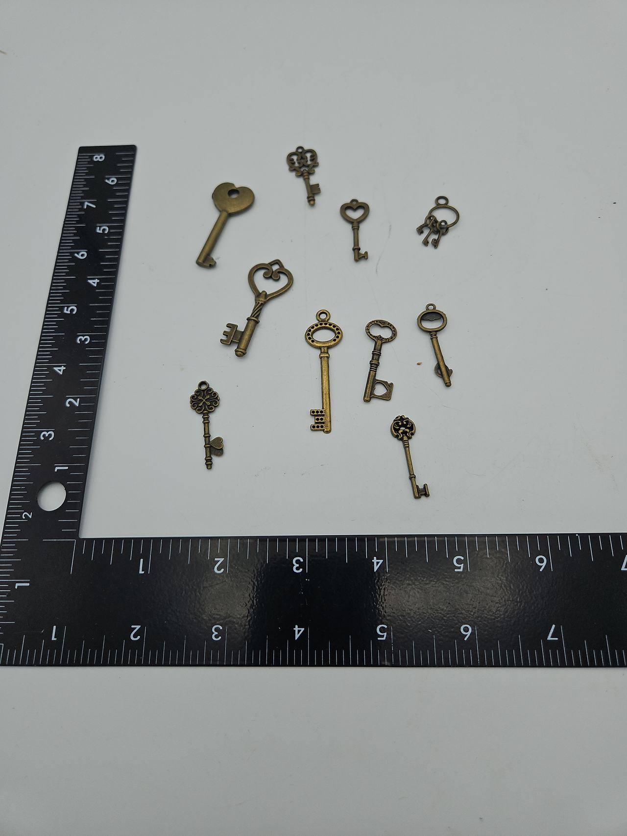 Vintage Style Skeleton Key Charms Set