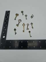 Vintage Style Skeleton Key Charms Set - Image 1