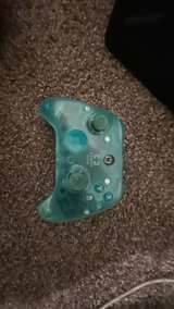 Nintendo Switch with Neon Red/Green Joy-Cons and Splatoon 2 - Image 4
