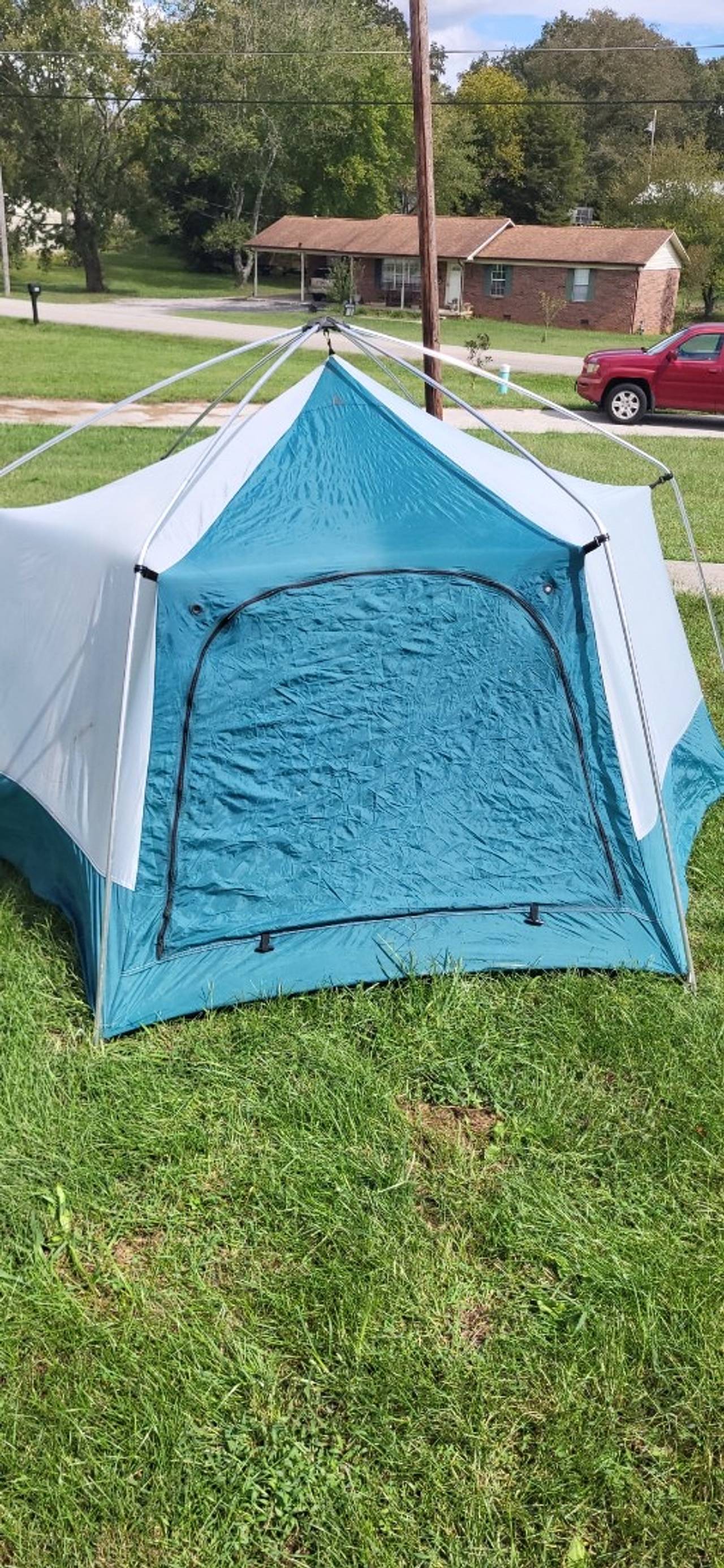 Coleman Sundome Tent