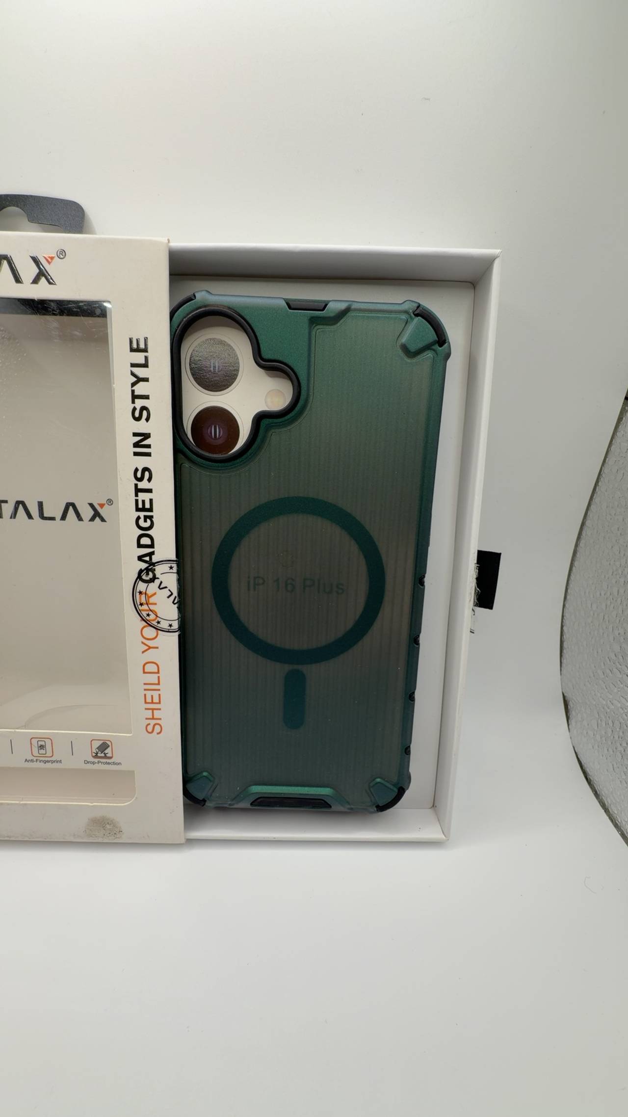 iPhone 16 Plus MagSafe green clear