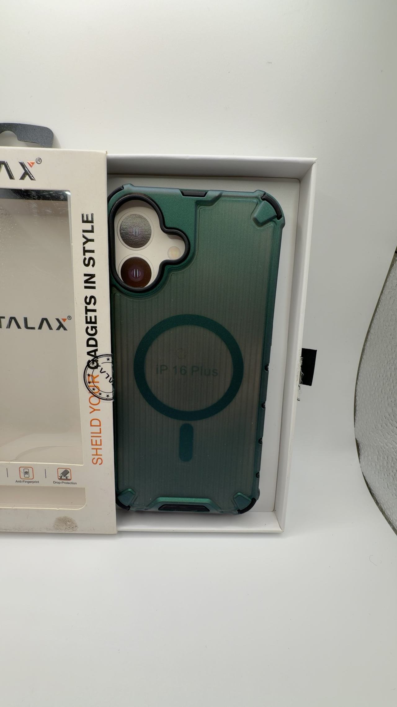 iPhone 16 Plus MagSafe green clear