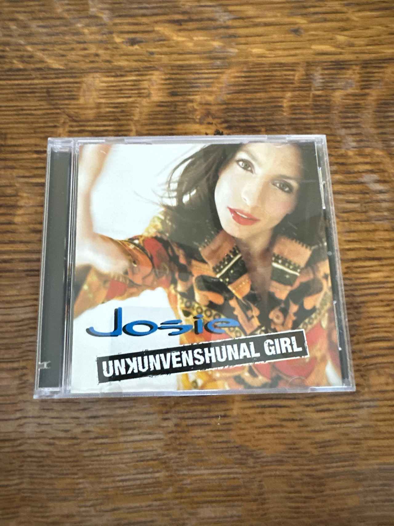 Josie - Unkunvenshunal Girl CD
