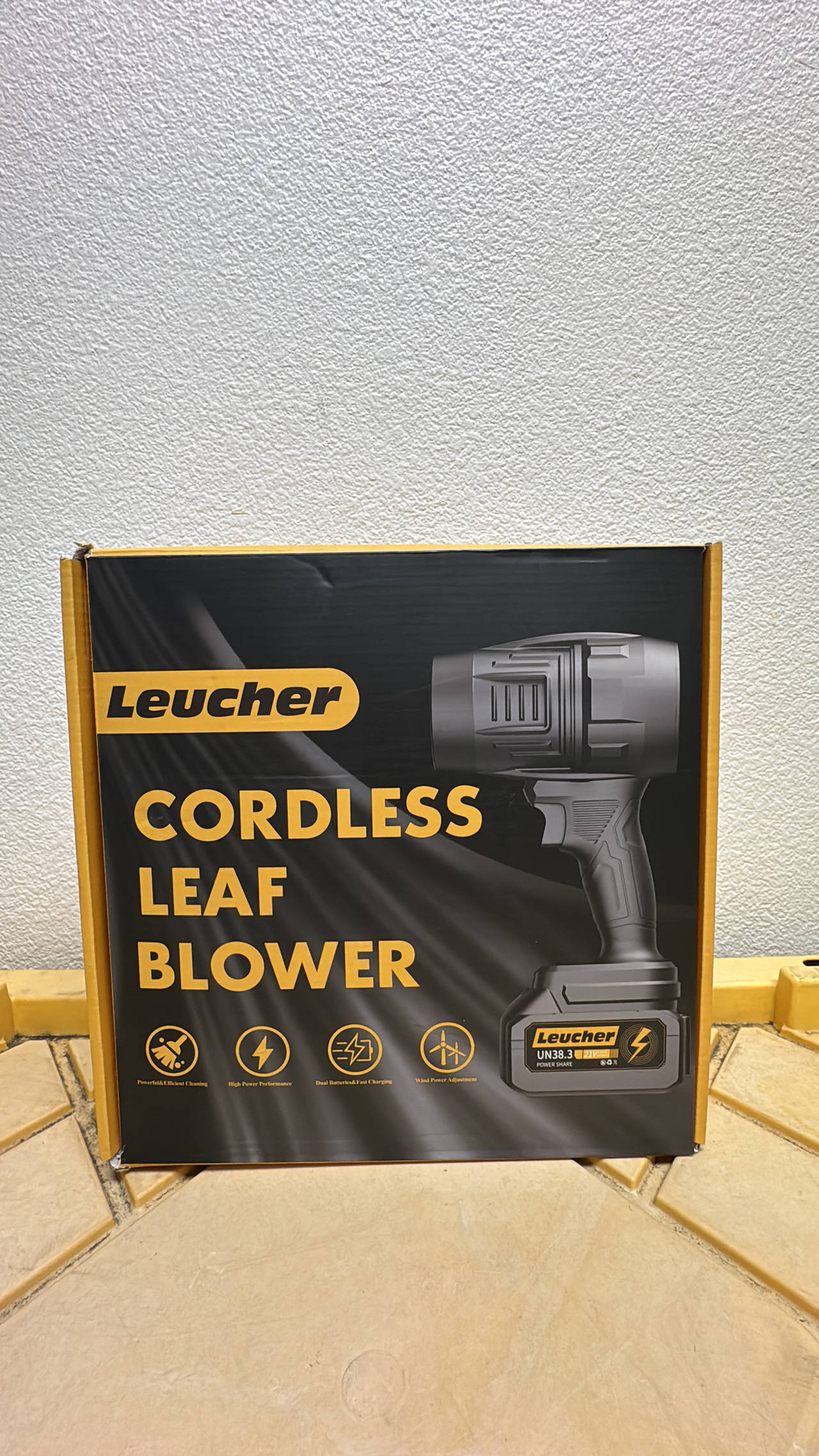 Leucher Cordless Leaf Blower