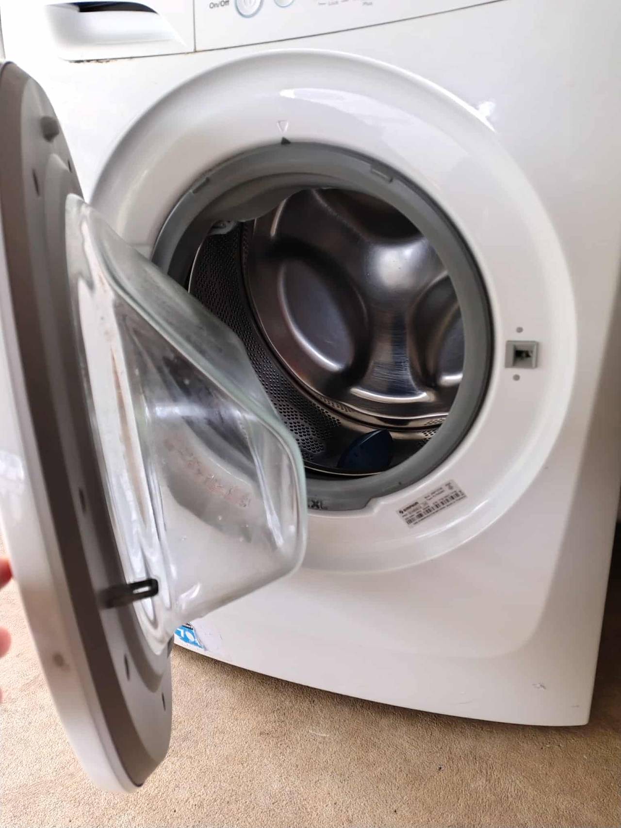 Front Load Washing Machine