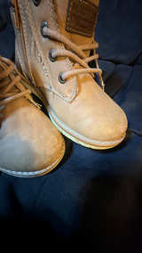 Nautica Youth Casual Boot Tan Pre-Owned! Good Condition. US Size 12 - Image 3