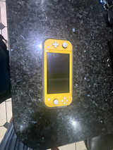 Nintendo Switch Lite - Image 2