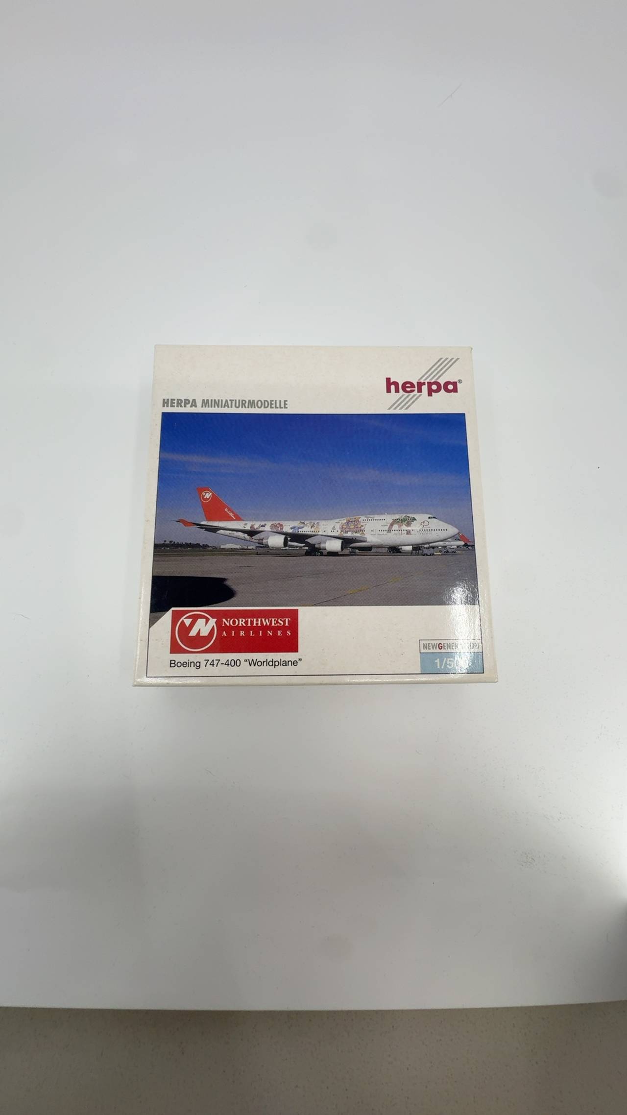Herpa Northwest Airlines Boeing 747-400 Worldplane 1/500