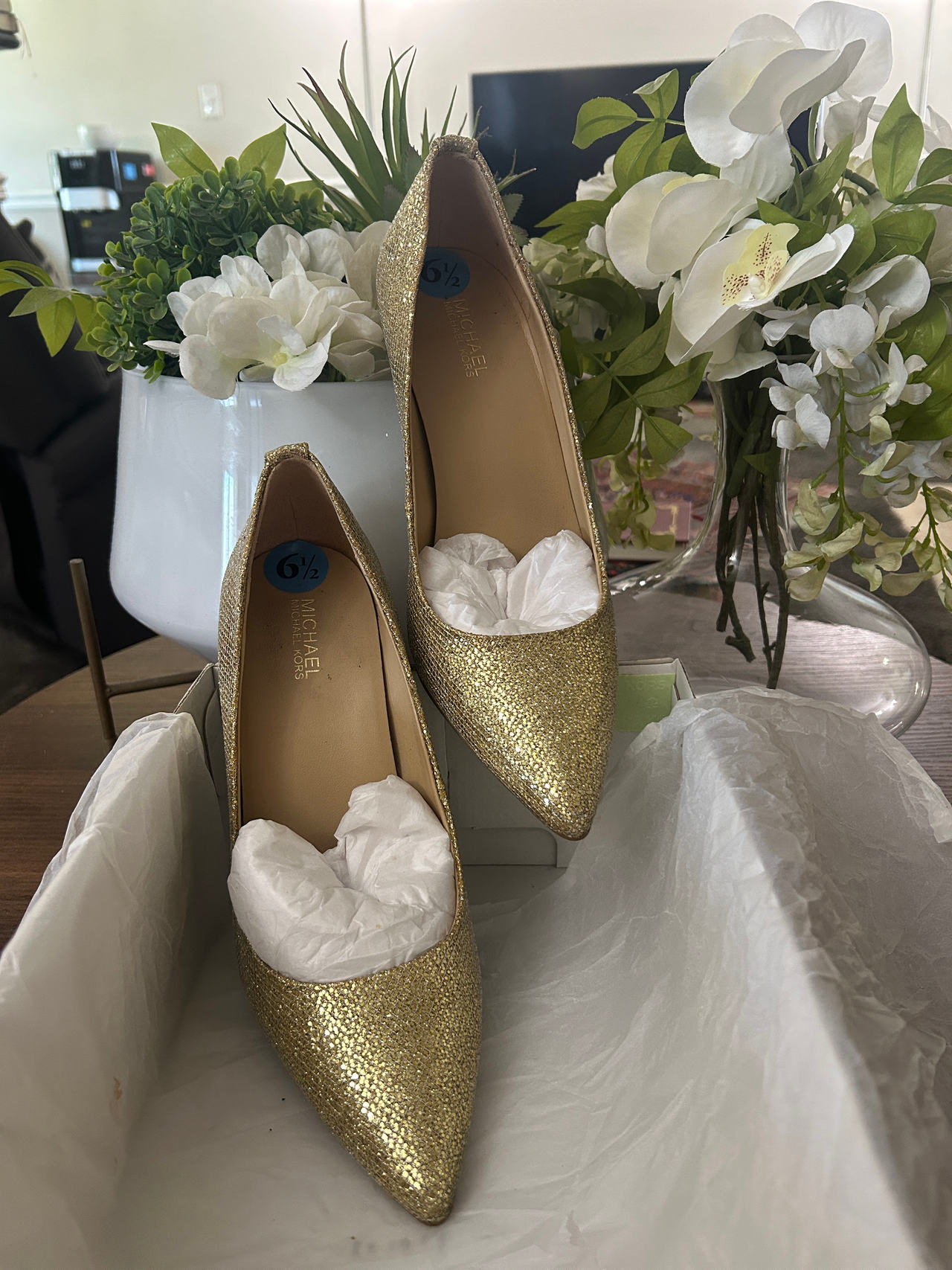 Michael Kors Pointed Toe Glitter Pumps