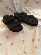 Sorel Women's Flatform Sandal - $50 OBO - Image 4