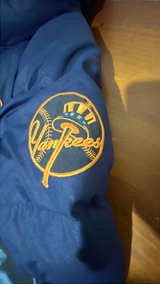 Authentic New York Yankees Puffer Jacket - Image 4