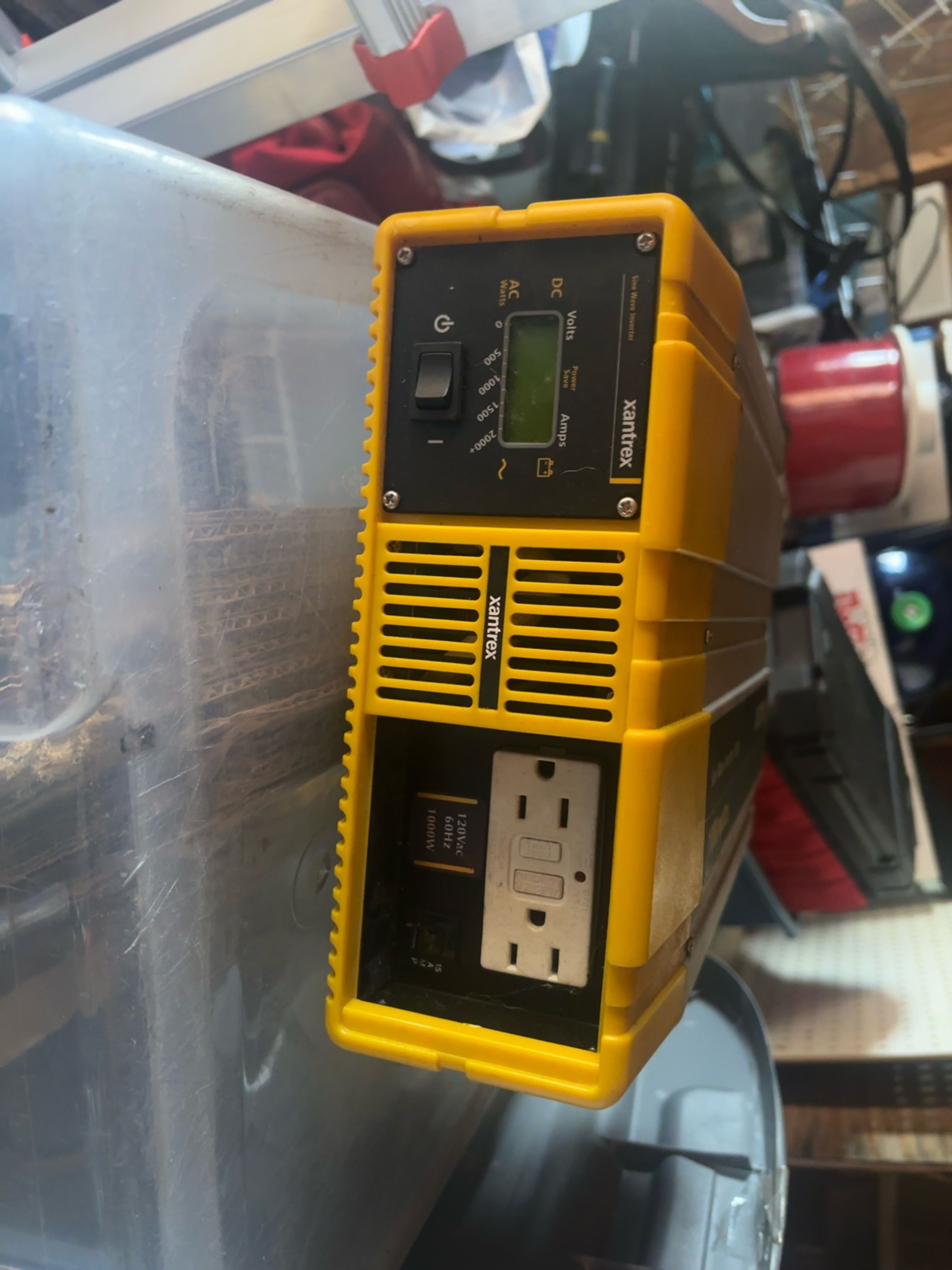 Xantrex Prosine 1000W Inverter 12V DC to 120V AC