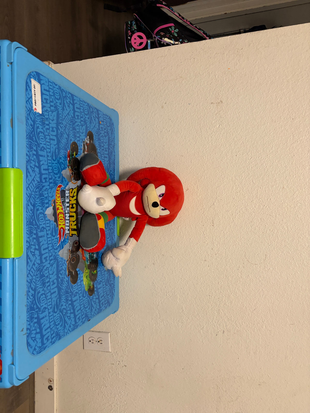 Sonic the Hedgehog Knuckles Plush