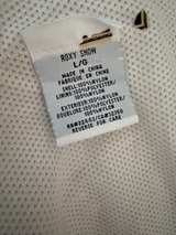 Roxy ski/snowboard jacket and pants set - Image 3
