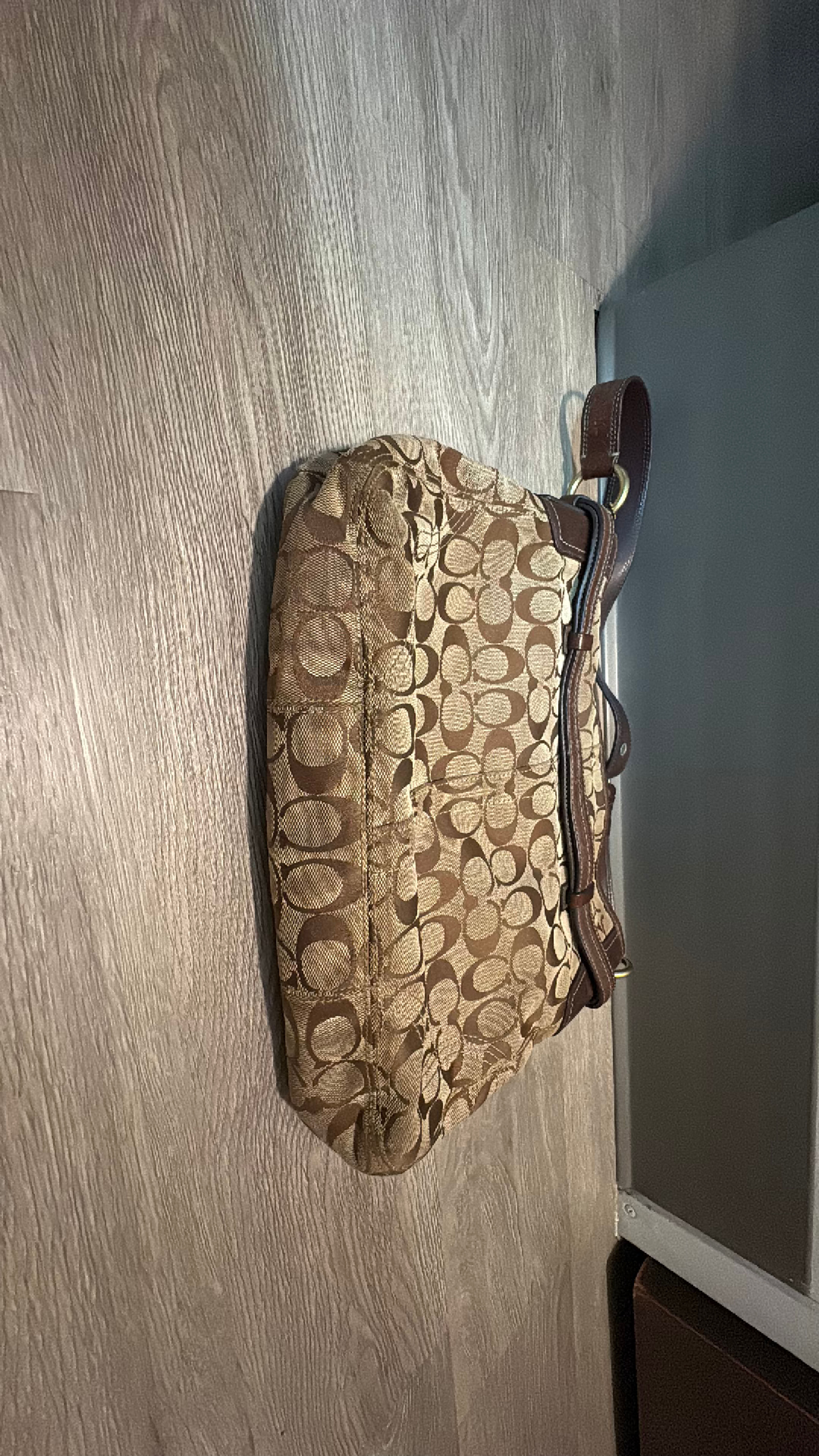Coach Signature Hobo Bag - Image 6