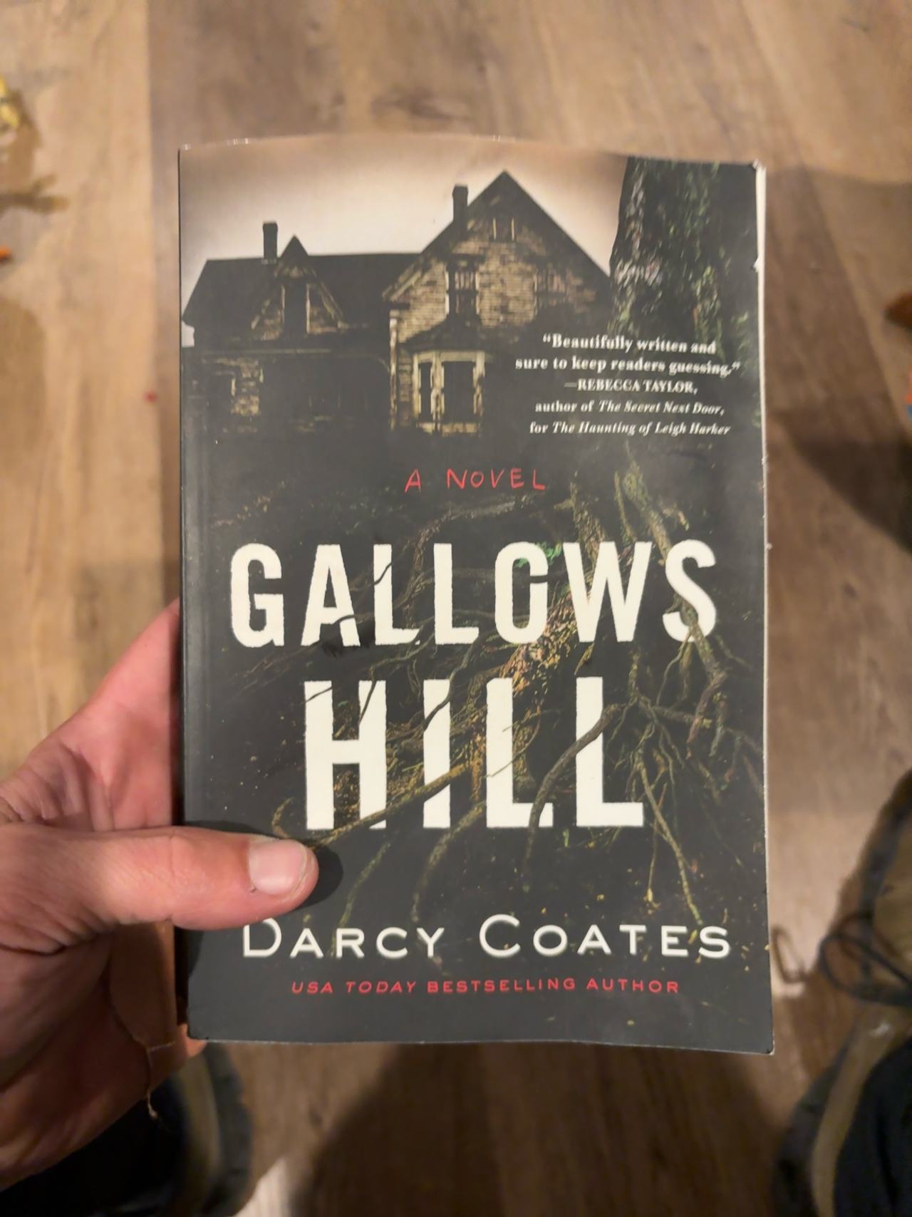 Gallows Hill by Darcy Coates (Paperback)