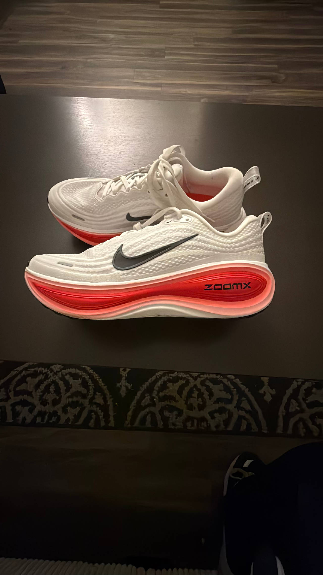 Nike Vomero Plus White/Black/Bright Crimson Running Shoes