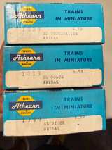 Athearn HO Scale Amtrak Streamlined Passenger Car Set Phase I - Image 2