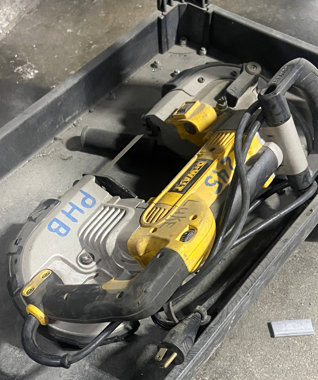 DeWalt DWM120 10 Amp Deep Cut Band Saw