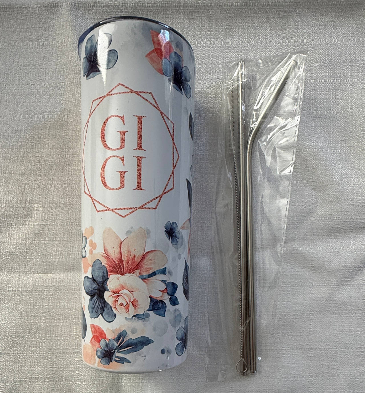New Gigi Floral 20oz Skinny Tumbler, straws included