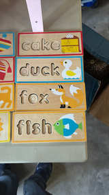 Melissa & Doug See & Spell Learning Toy - Image 4