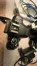 Olympus E-450 DSLR Camera Kit - Image 4