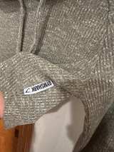 Gymshark Poise Cropped Hoodie - Image 5