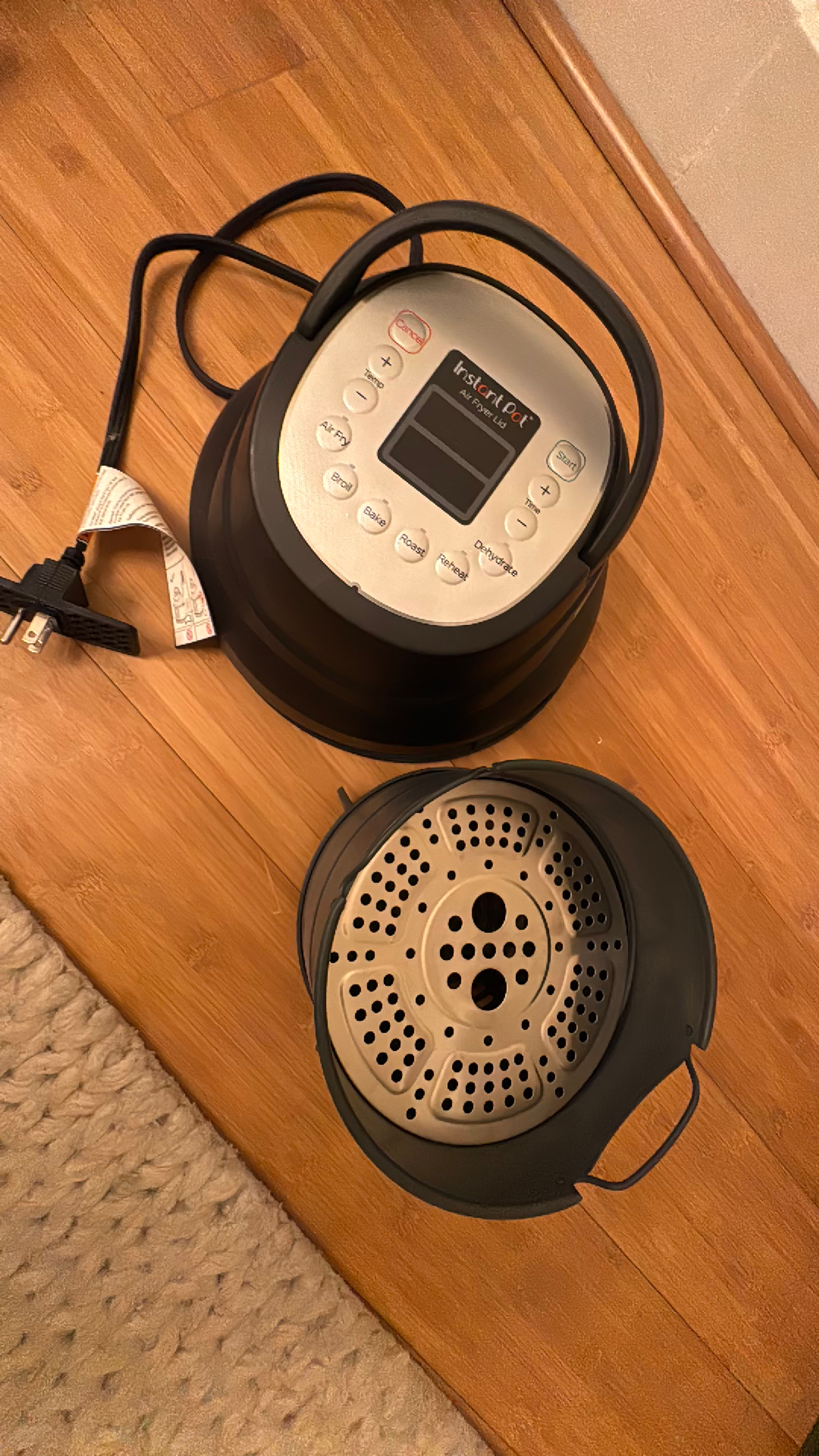Instant Pot Air Fryer Lid - Image 2
