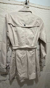Banana Republic Classic Trench Coat - Image 4