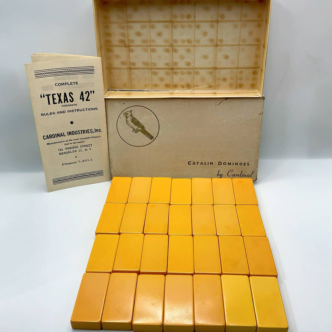 Cardinal Catalin Butterscotch Dominoes Texas 42 Set
