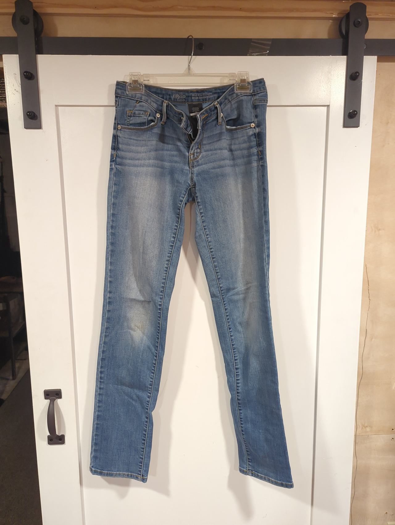 Mossimo Supply Co. Mid-Rise Straight Leg Jeans