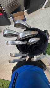 Takara Sports Inc leather bag & head irons - Image 2