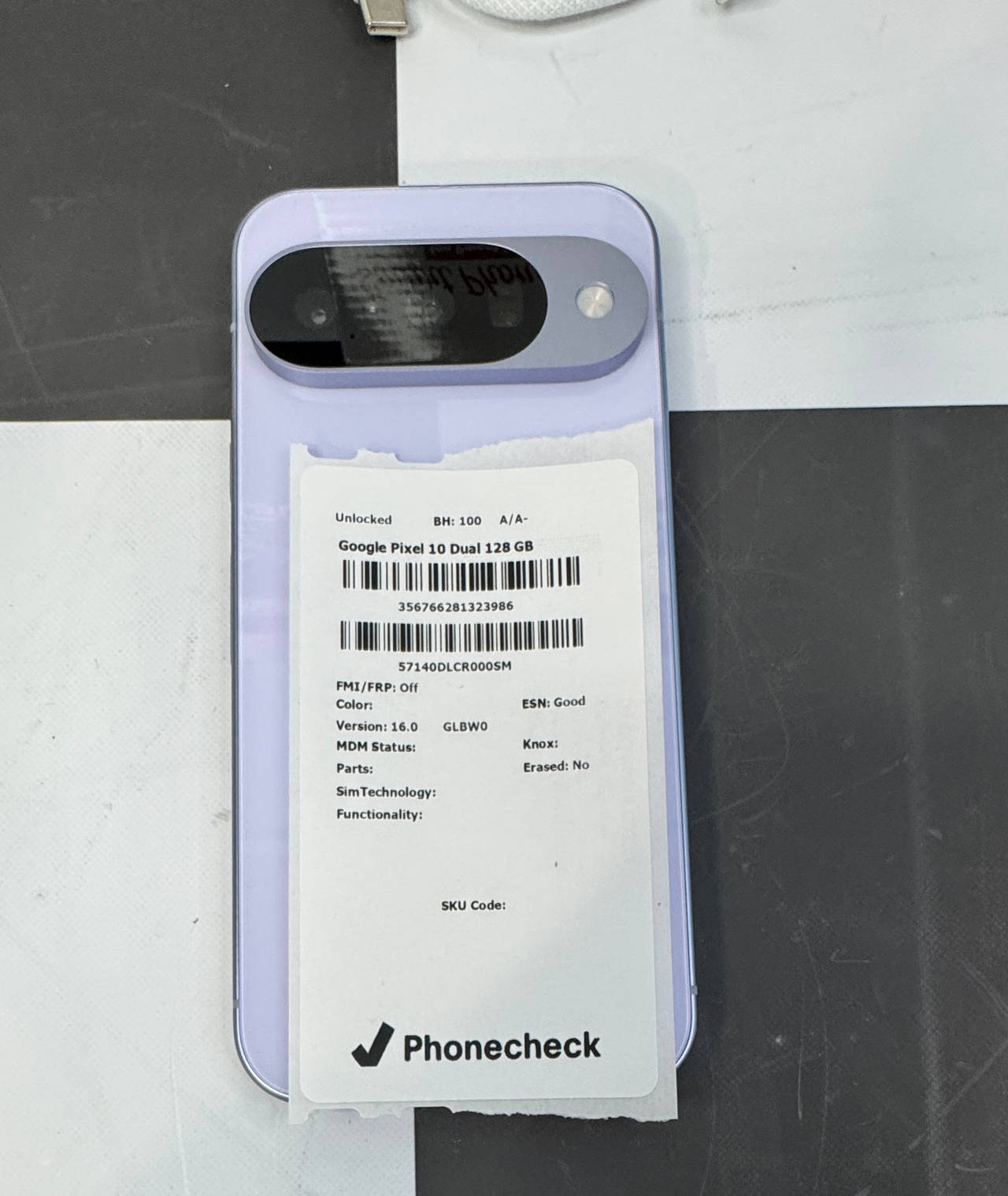 Google Pixel 10 128GB Unlocked - Frost