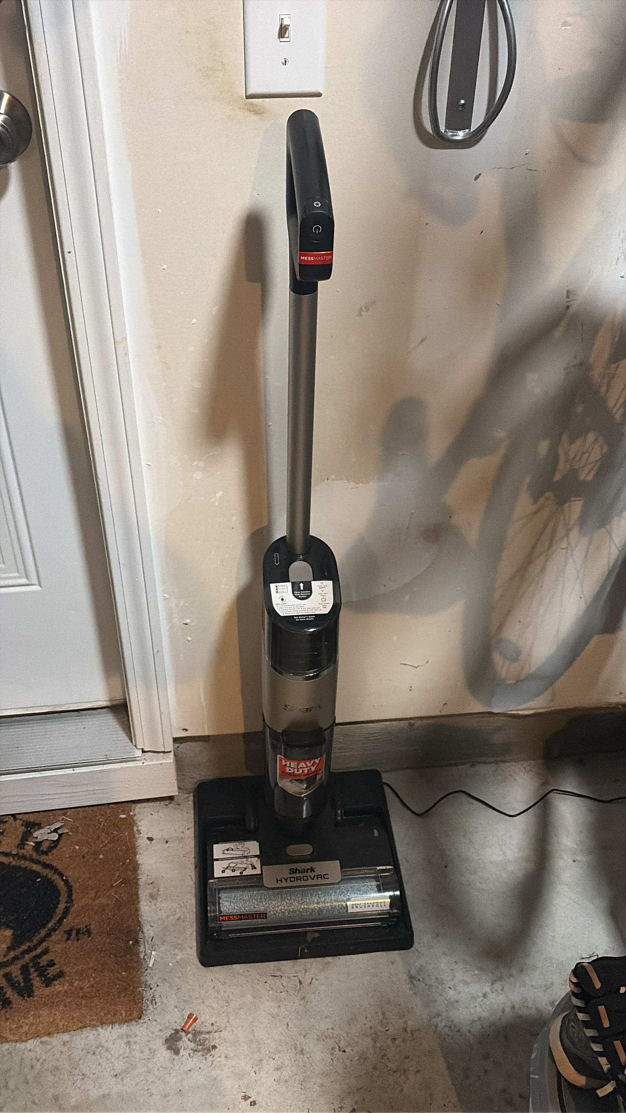 Shark HydroVac MessMaster 3-in-1 Vacuum, Mop & Self-Cleaning System