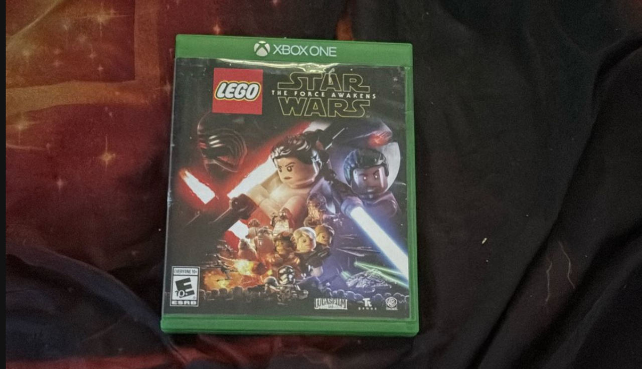 LEGO Star Wars: The Force Awakens