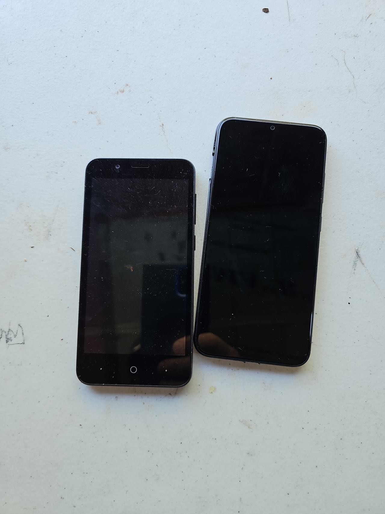 BLU View 4 B135DL Unlocked Smartphone