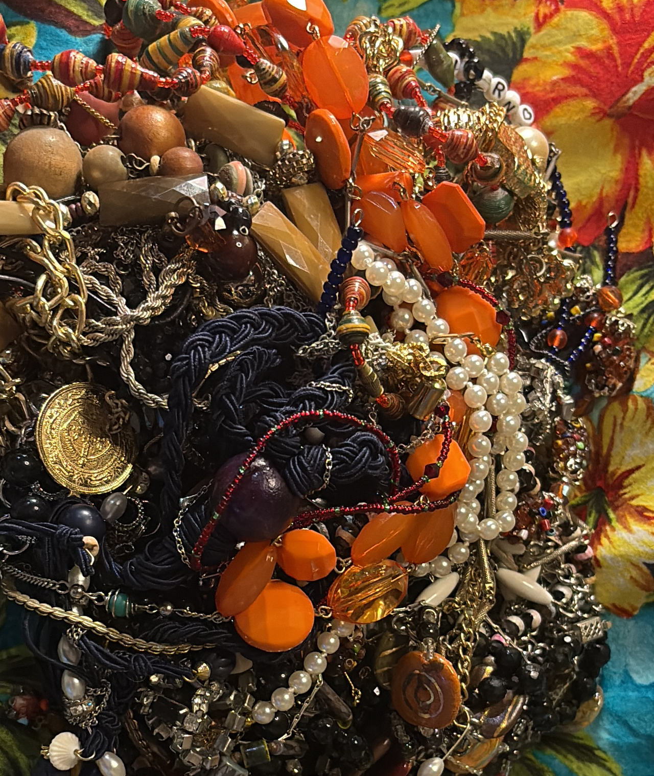 Mixed Costume Jewelry Bulk Lot 1