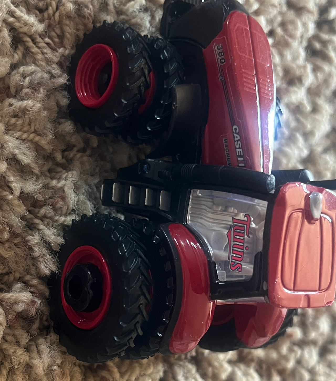 Ertl Case IH Magnum 380 Minnesota Twins Tractor
