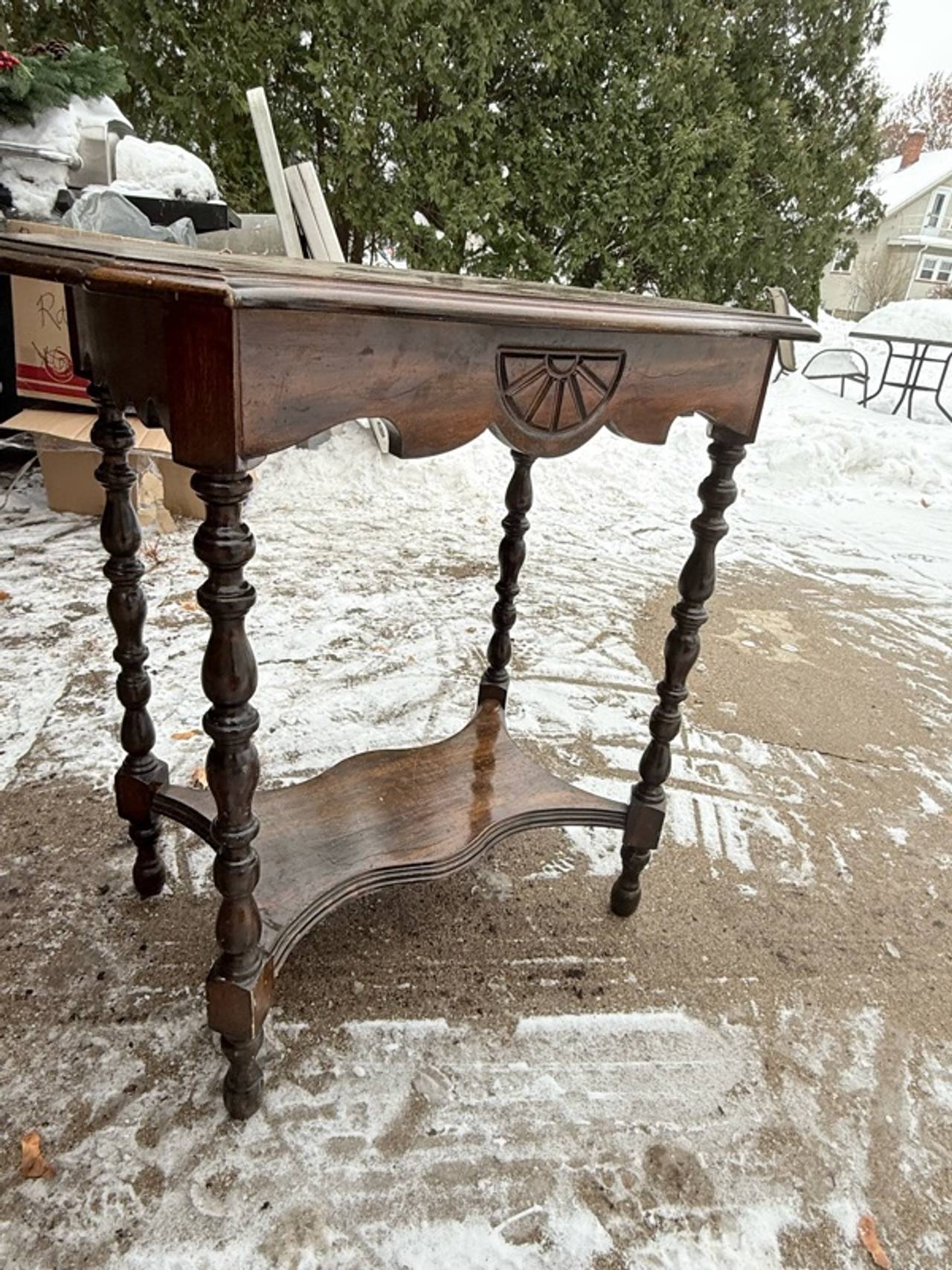 Victorian Antique Parlor Table
