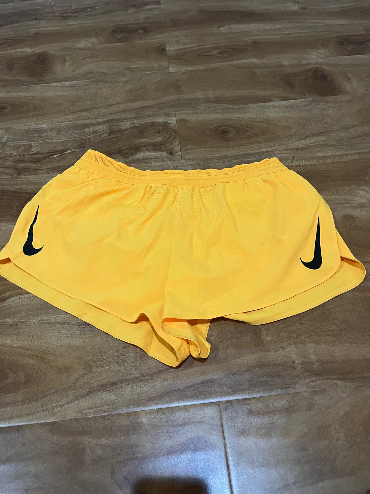 Men’s Nike aero swift Tempo Running Shorts size L