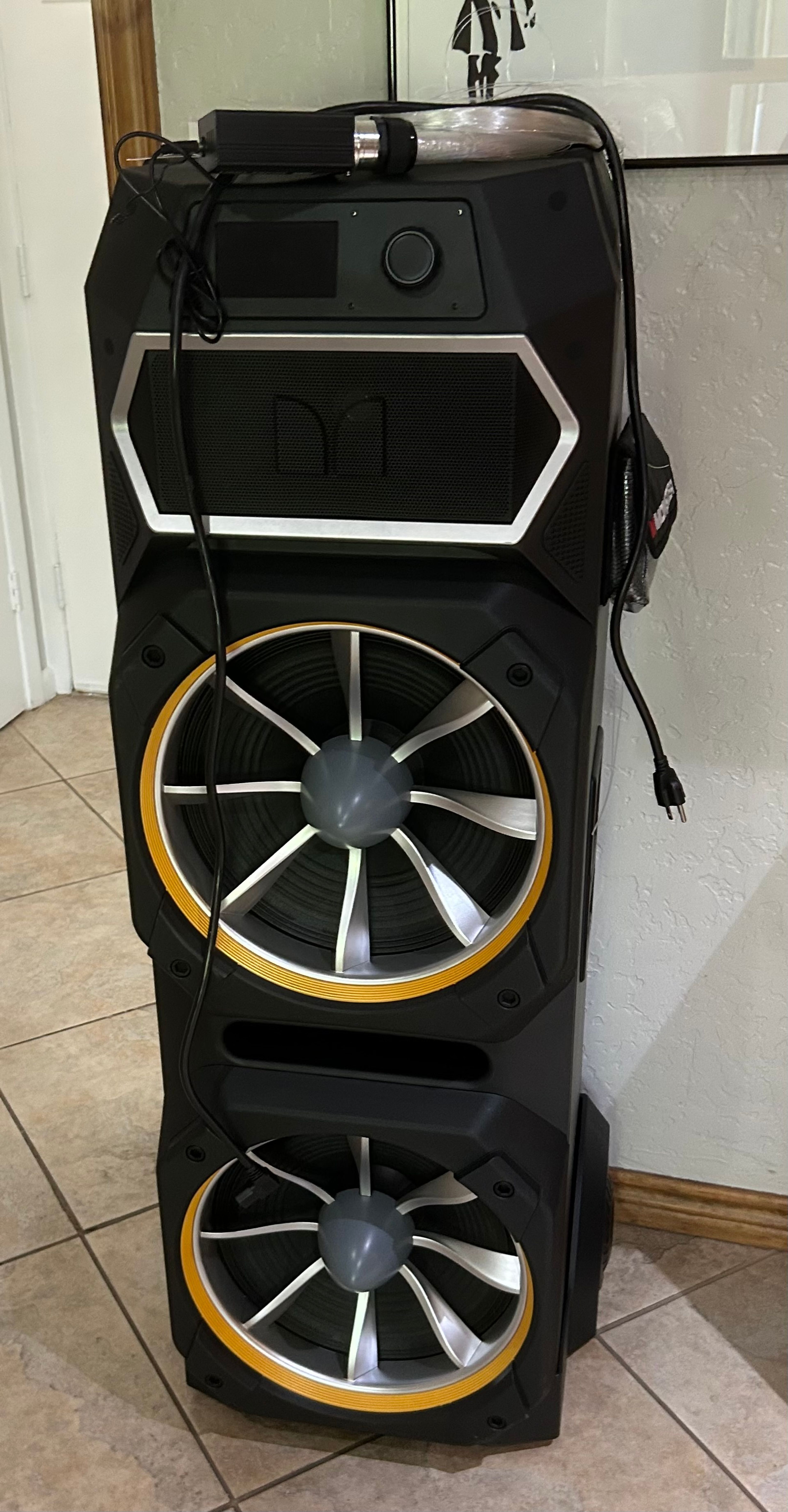 Monster GI30 High-Power Bluetooth Speaker not working - Image 2