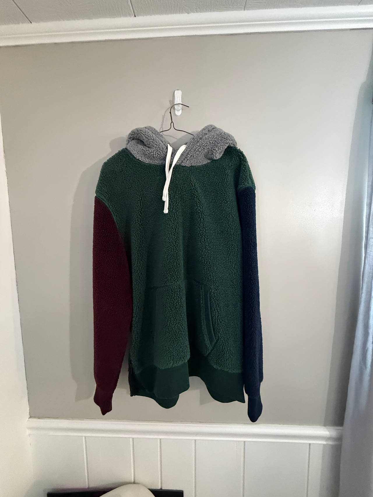 American Eagle Colorblock Sherpa Hoodie size Large