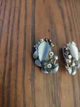 Vintage Grey Cat's Eye Floral Clip-On Earrings - Image 4
