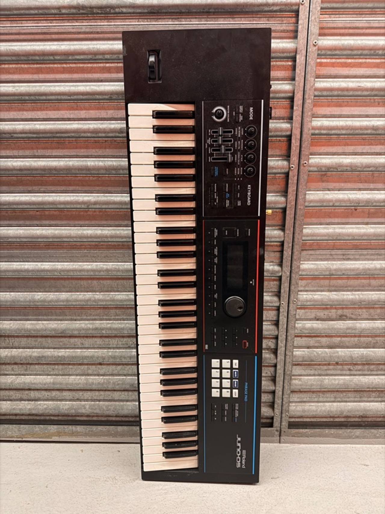 Roland Juno-DS61 Synthesizer Black with Indian Tones