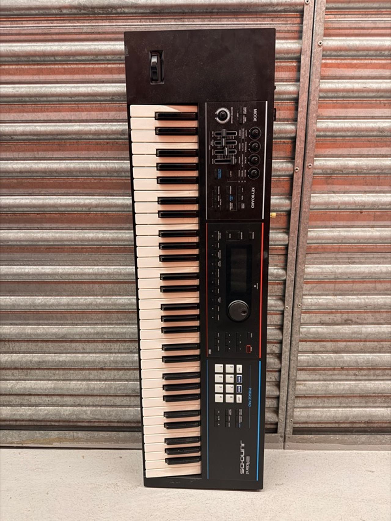Roland Juno-DS61 Synthesizer Black with Indian Tones