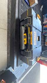 DEWALT ToughSystem 2.0 Large Toolbox DWST08300 - Image 2