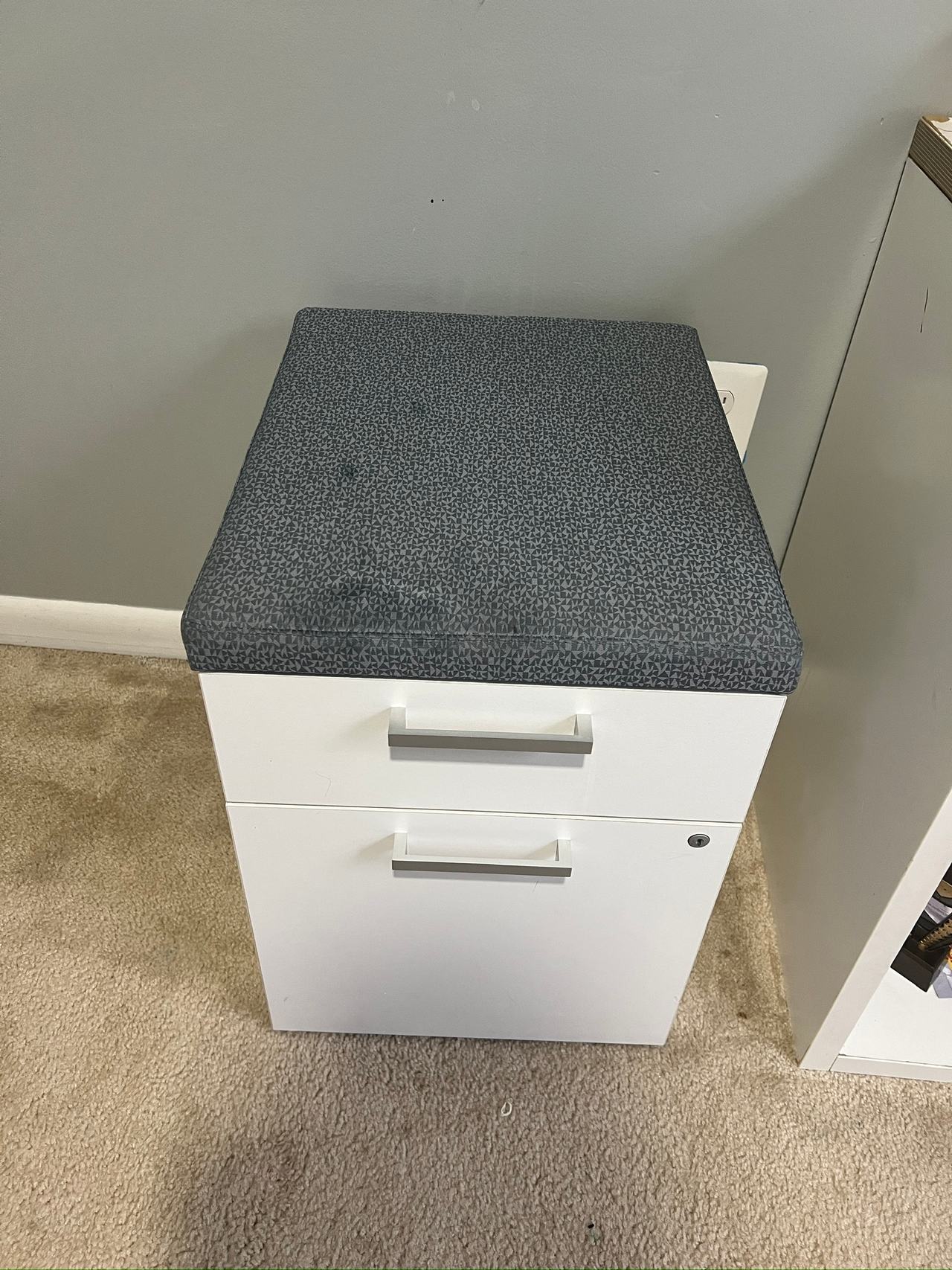 2-Drawer Mobile File Cabinet with Cushion Top