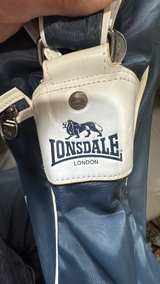 Lonsdale London Flight Messenger Bag - Image 4